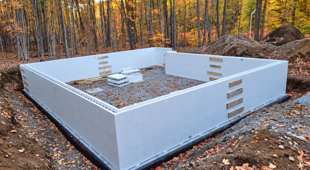 Crawlspace foundation walls during preparation for the larger modular home